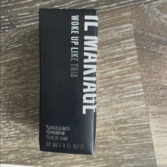 Other - IL MAKIAGE FOUNDATION